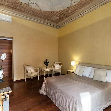 Petite Maison De * París
